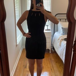 Black sleeveless Monteau dress